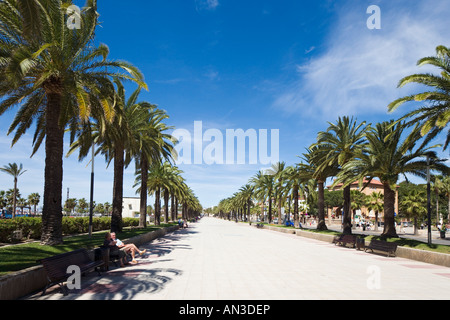 Passeggiata in centro resort, Passeig Jaume ,1 Playa de Llevant, Salou, Costa Dorada, SPAGNA Foto Stock