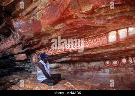 Novembre 1995 Darwin Territorio del Nord Australia Manyalaluk la comunità aborigena Foto Stock