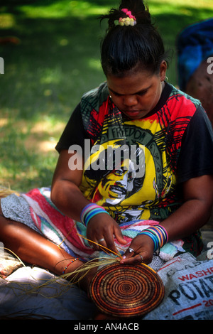 Novembre 1995 Darwin Territorio del Nord Australia Manyalaluk la comunità aborigena Foto Stock