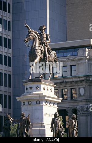 Stati Uniti VIRGINIA RICHMOND una statua di George Washington il primo presidente degli Stati Uniti in Richmond Virginia Foto Stock