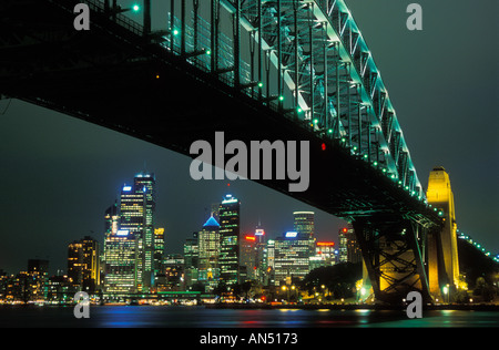 Il Ponte del Porto di Sydney e il CBD edifici Circular Quay e rocce Sydney NSW Nuovo Galles del Sud Australia Foto Stock