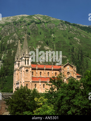 Spagna Basilica di Covadonga Foto Stock