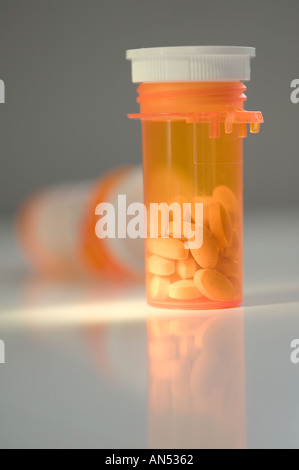 Primo piano della prescrizione flaconi portapillole Foto Stock