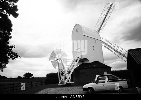 Aythorpe Rodeing Post Mill, Essex. Un mulino a vento costruito nel 1779 Foto Stock