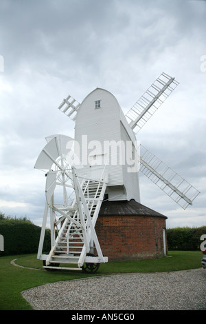 Aythorpe Rodeing Post Mill, Essex, un mulino a vento costruito nel 1779. Foto Stock