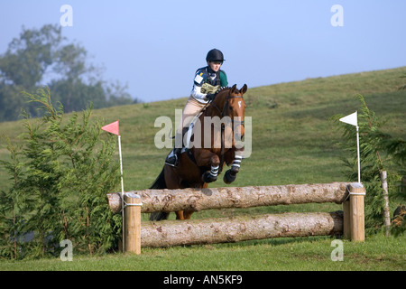 Caso rider competere nel cross country fase di concorrenza Oxfordshire, Regno Unito Foto Stock