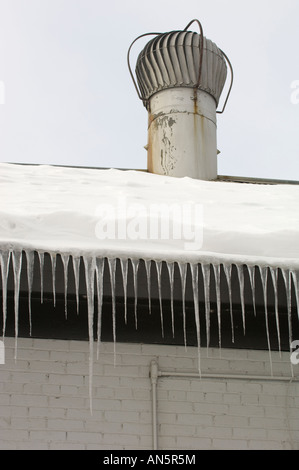 Ghiaccioli appesi da casa motore SOUDAN Mina sotterranea Foto Stock