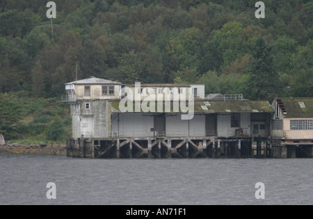 Ex siluro testingestablishment sul Loch Long vicino Arrocher Foto Stock