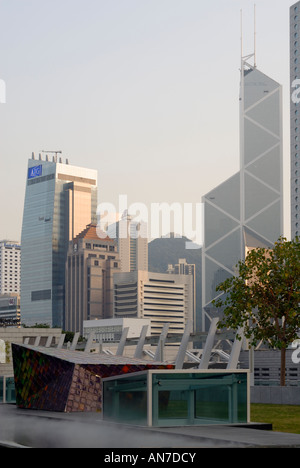 Hong Kong grattacieli al crepuscolo Foto Stock