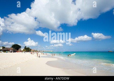 Spiaggia principale nel centro Resort, Playa del Carmen e Riviera Maya, la penisola dello Yucatan, Quintana Roo, Costa dei Caraibi, Messico Foto Stock