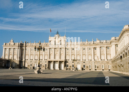 Il Madrid' s Royal Palace ingresso principale, a Madrid (Spagna). Entrée principale du Palais Royal de Madrid (Espagne). Foto Stock