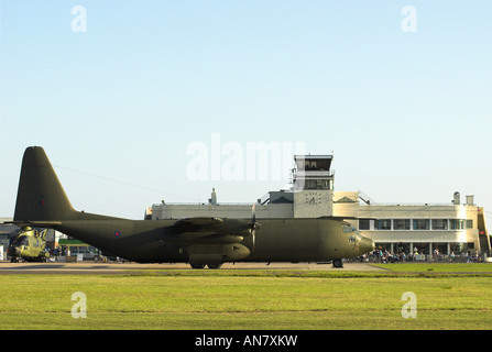 Un Lockheed C-130K Hercules C3 - Shoreham Airshow 2007 Foto Stock