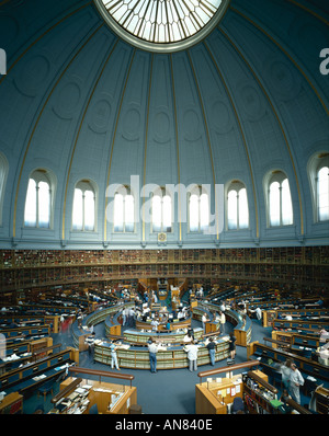 La British Library Sala Lettura, British Museum di Londra, 1857. Prima del restauro. Architetto: Sydney Smirke Foto Stock
