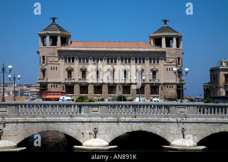 Ufficio postale la costruzione di Ponte Nuovo Ortigia Siracusa Sicilia Italia Foto Stock