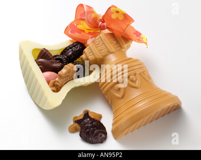 Cioccolato francese campane di Pasqua Foto Stock