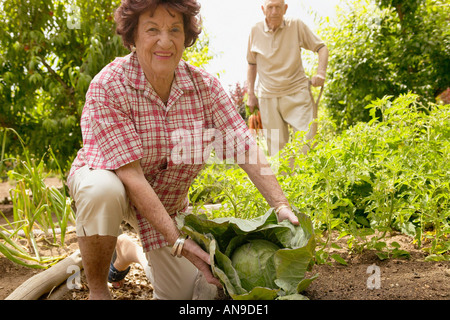 Coppia senior in un riparto Foto Stock