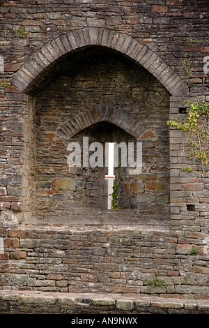 Castello di Caerphilly freccia nicchia della fessura nella parete est Foto Stock