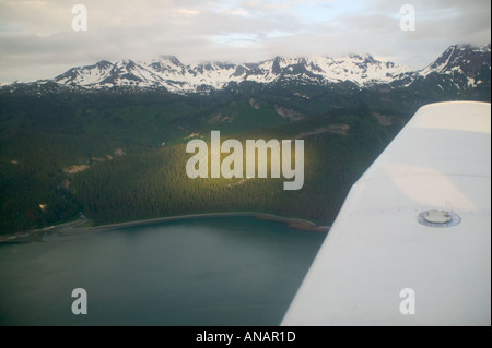 La mattina presto vista da un aeromobile leggero nr Haines Alaska USA Foto Stock