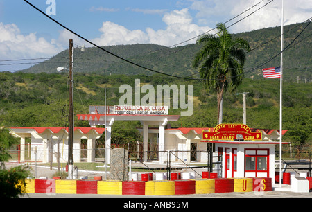 A nord-est di gate, frontiera a Cuba. Noi la stazione navale di Guantanamo Bay a Cuba Foto Stock