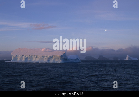 Iceberg del Sud Atlantico nei pressi della Georgia del Sud Foto Stock