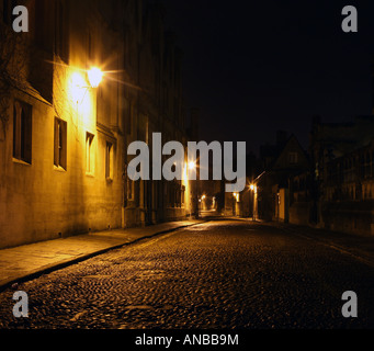 Merton Lane e College di notte, Oxford, Regno Unito Foto Stock