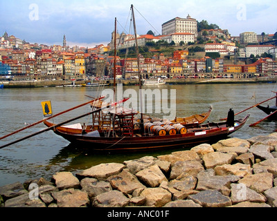 Oporto da Vila de Gaia Sandeman s Rabelos Portogallo del Nord Foto Stock