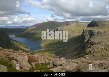 Loch Avon nel centro del Parco Nazionale di Cairngorms, Scozia Foto Stock