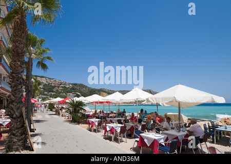 Ristorante sul lungomare vicino al Resort, Javea, Costa Blanca, Spagna Foto Stock