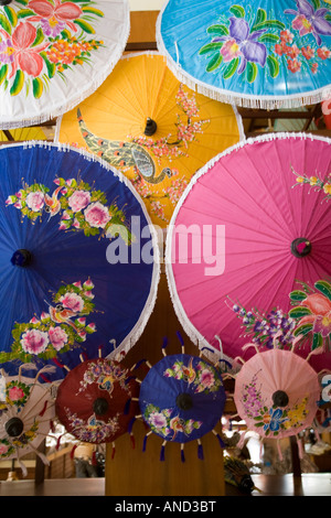 Ombrello Borsang e artigianato Thailandese Village, Thailandia Foto Stock