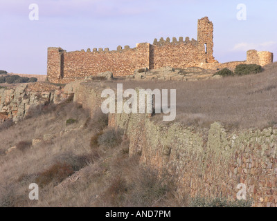 Il castello di Castrotorafe in San Cebrian de Castro provincia di Zamora Spagna Foto Stock