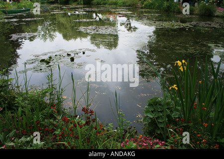 Claude Monet stagno Water-Lily e giardini, Giverny, Francia Foto Stock