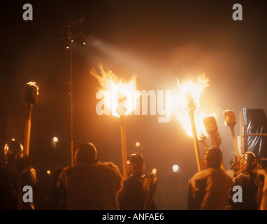 Processione aux flambeaux Hogmanay celebrazioni Calton Hill Edinburgh Scozia Scotland Foto Stock