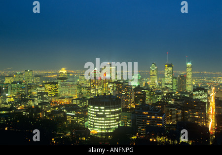 Skyline notturno, Montreal, Quebec, Canada. Foto Stock