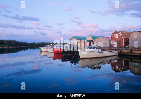 Barche da pesca in fiume francese, Prince Edward Island, Canada. Foto Stock