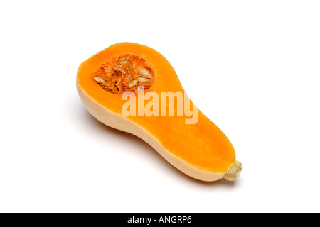 La Zucca dimezzato su sfondo bianco Foto Stock