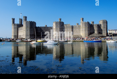 Caernarfon Castle, Galles del Nord, Regno Unito Foto Stock