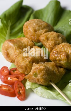 Malaysian fritte torte di granchio su spiedini Foto Stock