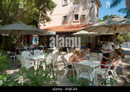 Ristorante presso il porto turistico di Puerto Aventuras, Riviera Maya, la penisola dello Yucatan, Messico Foto Stock