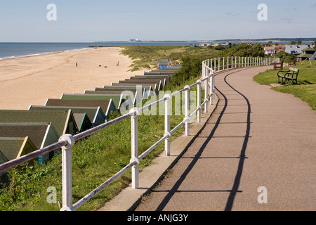 Regno Unito Suffolk Southwold Beach e suola bay da Gun Hill Foto Stock
