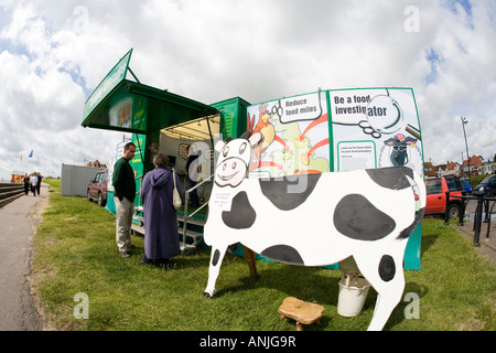 Regno Unito Suffolk Southwold lungomare sindacato nazionale degli agricoltori agricoltura display di sensibilizzazione Foto Stock