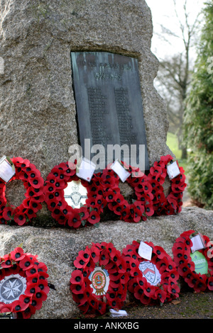 MEMORIAL IN WELLINGTON PARK SOMERSET per commemorare i morti delle due guerre mondiali Foto Stock