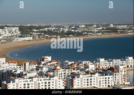 Il Marocco, Costa Atlantica, Agadir: condomini e spiaggia Foto Stock