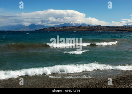 Penisola tra laghi Posadas e Pueyrredón, Lago Posadas, Provincia di Santa Cruz, Argentina, Sud America Foto Stock