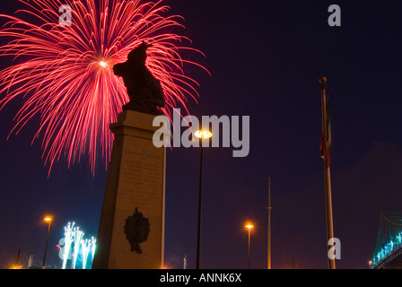 Internazionale Competizione di fuochi d'artificio in Montreal, provincia del Québec in Canada. Foto Stock