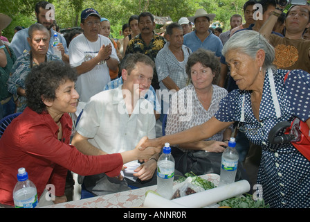 Una missione ad alto livello di Amnesty International guidata dal segretario generale Irene Khan visite dello stato messicano di Guerrero. Foto Stock