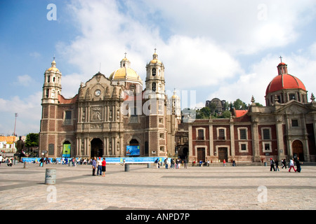 L'antica Basilica di Guadalupe a Città del Messico MESSICO Foto Stock