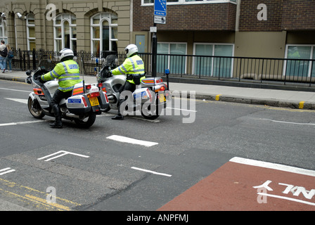 Due London Metropolitan Police motorcyles Foto Stock