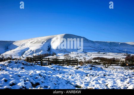 Neve invernale Horsehill Tor Edale Valley Parco Nazionale di Peak District Derbyshire Inghilterra Gran Bretagna UK Europa Foto Stock
