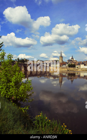 Europa Francia Valle della Loira la charite sur Loire Nièvre Foto Stock