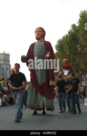 Fantoccio gigante presso la merce festival Barcellona Spagna settembre 2005 Gesù barba Foto Stock